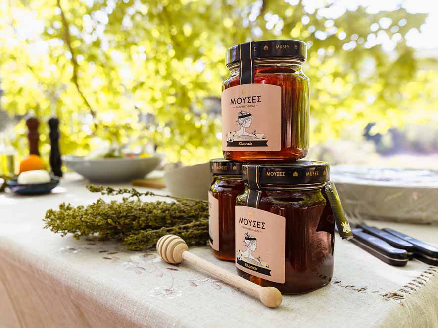 Βαζάκια με το καλύτερο μέλι στην Ελλάδα